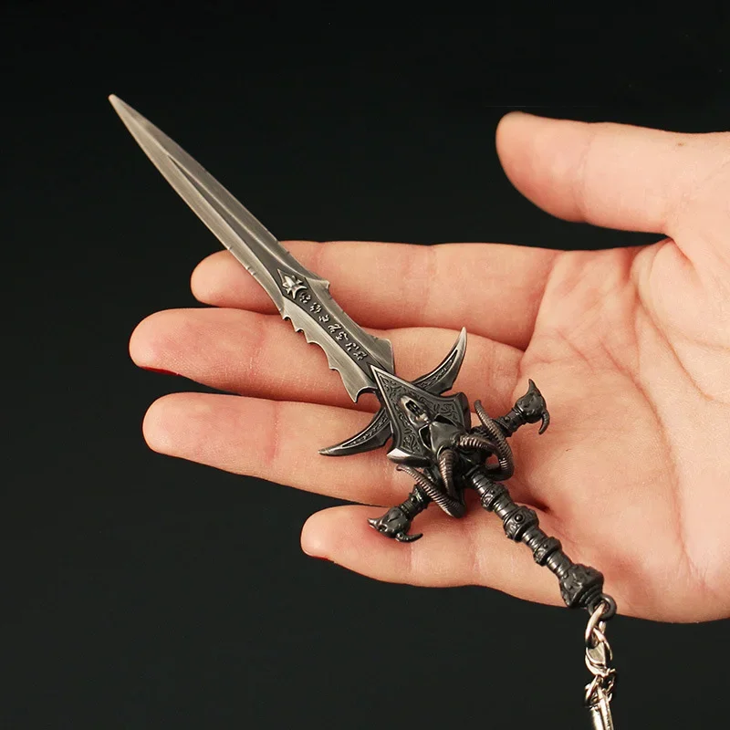 14cm Vintage World of Warcrafts Model Keychain for Men Boys WOW Frostmourne Metal Key Ring Finder Fans Car Bag Decor Jewelry