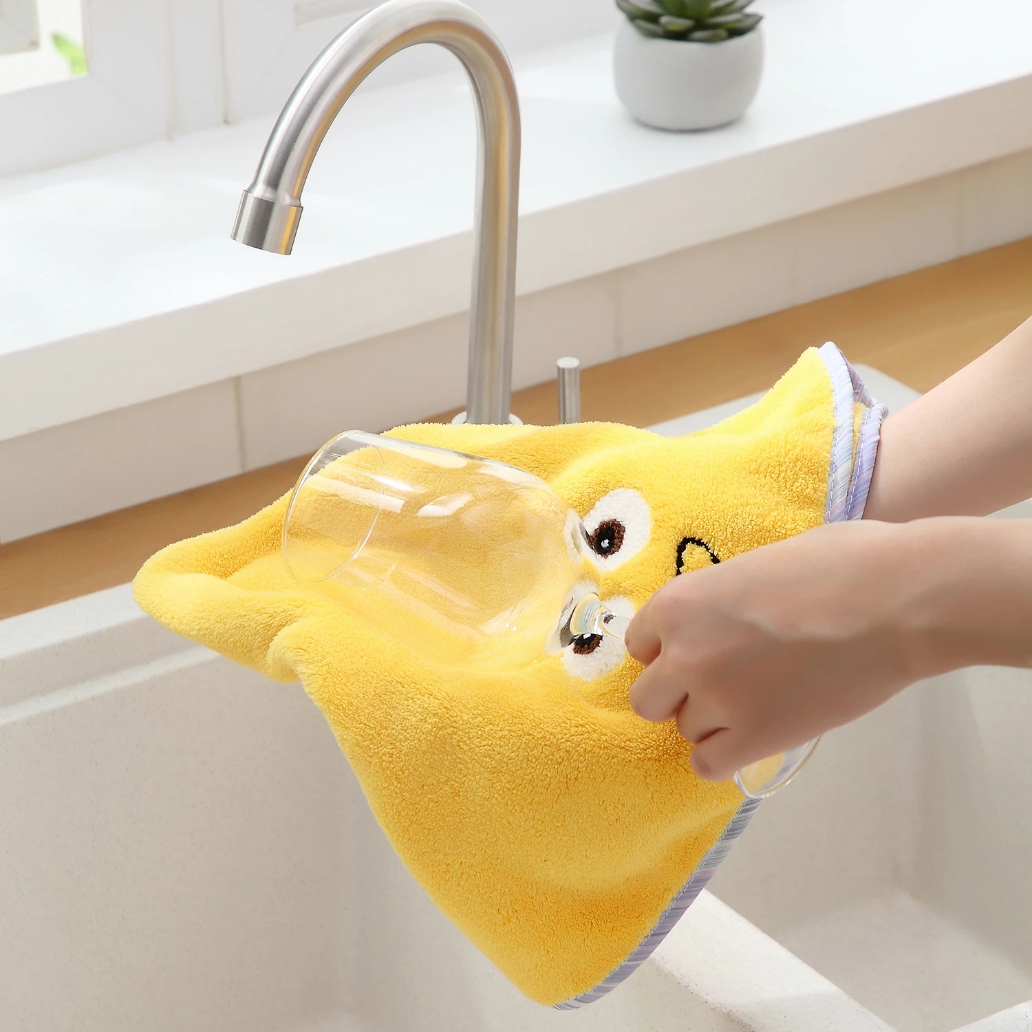 Bearfamily Custom Microfiber Towel Quick Water Absorption Kitchen Hand Drying Towel