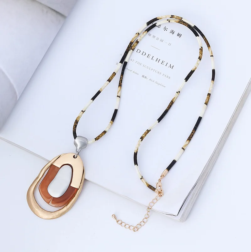 Vintage Long Chains Around the Neck Geometric Collare Necklace Trend Suspension Pendants Goth Jewelry for Women 2026 Accessories