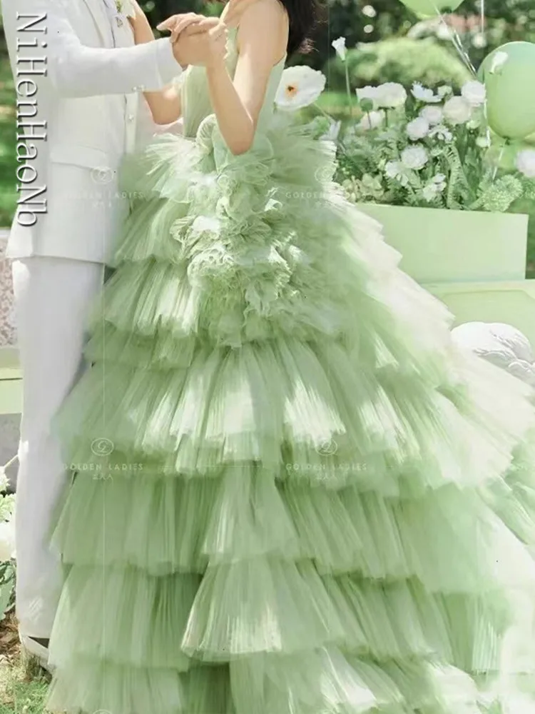 Exquisite Spaghetti Strap Wedding Dress Green Puffy Quinceanera Dresses Floor-length Vestido De Debutante