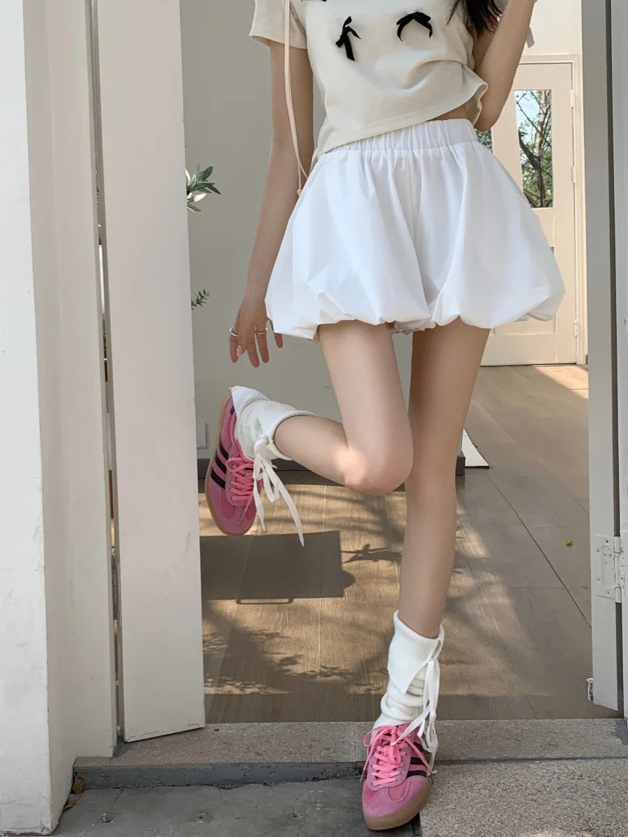 Women Casual Shorts Flower Bud Fluffy Versatile Shorts For Women Spring Summer 2025 New Black High Waist Wide Leg Casual Pants