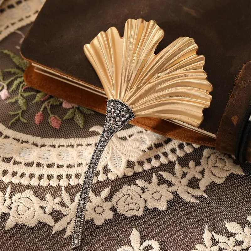 1PC Exquisite Retro Shining Rhinestone Fan-shaped Ginkgo Biloba Leaves Plant Brooches Earring For Women Men Jewelry Gift