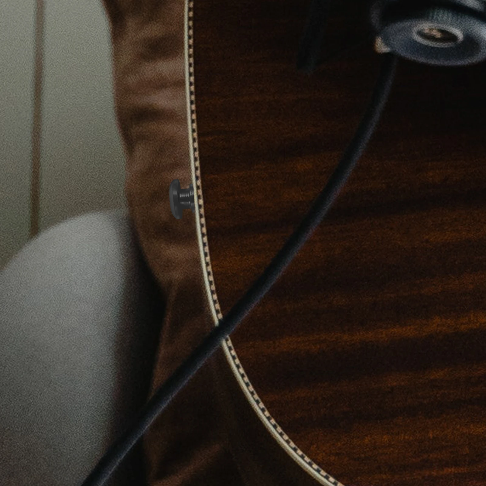 

2Pcs Guitar Strap Locks Metal Strap Retainer Guitar Strap Buttons with Strap Blocks for Guitar Strap