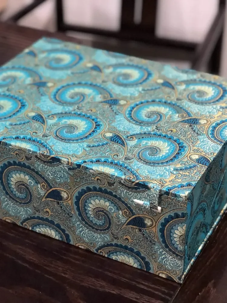 

three layers, multi-treasure box, jewelry and gemstone storage box, brocade box.