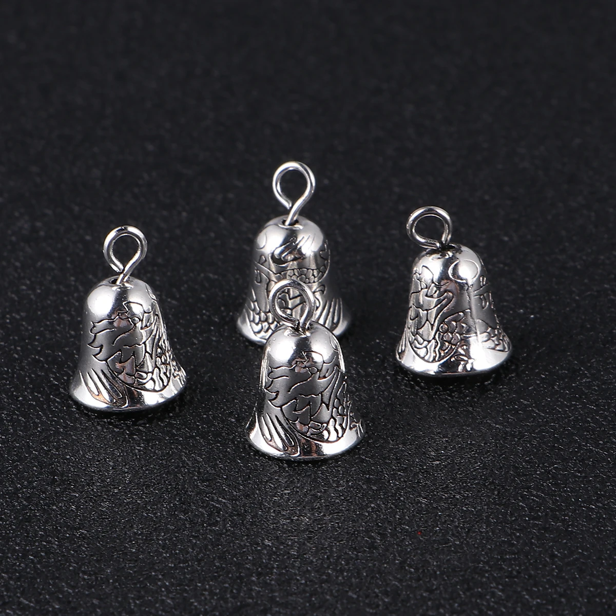 

20Pcs Vintage Silver Alloy Bells DIY Christmas Pendants Jewelry Making Charms for Crafts Key Chains Ornaments Alloy Pendants