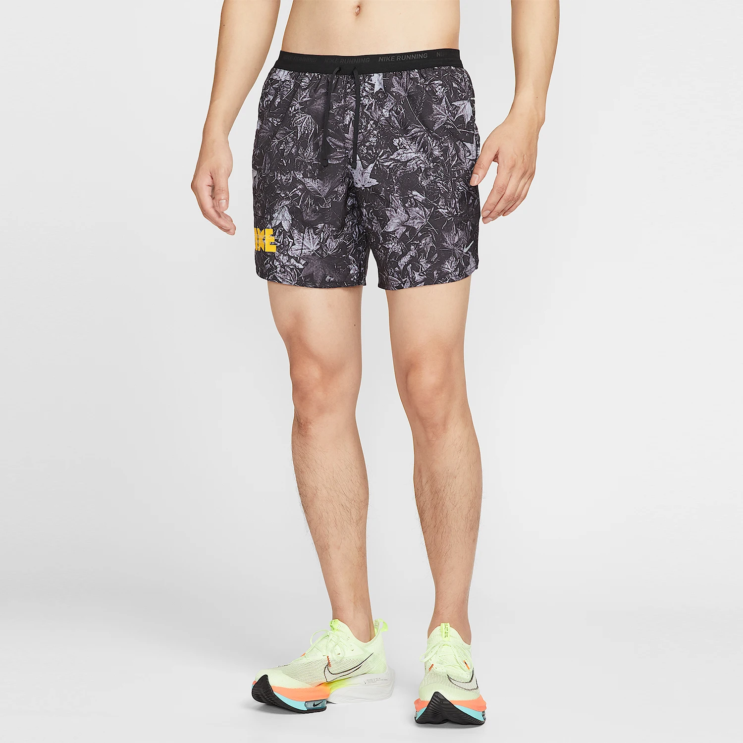 

Оригинальные мужские дышащие шорты Nike Dri FIT для бега с принтом IH4513-010