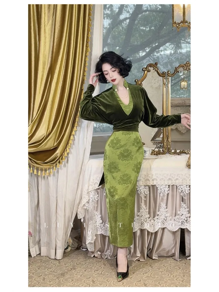 New Chinese-style dress elegant velvet cheongsam set for women