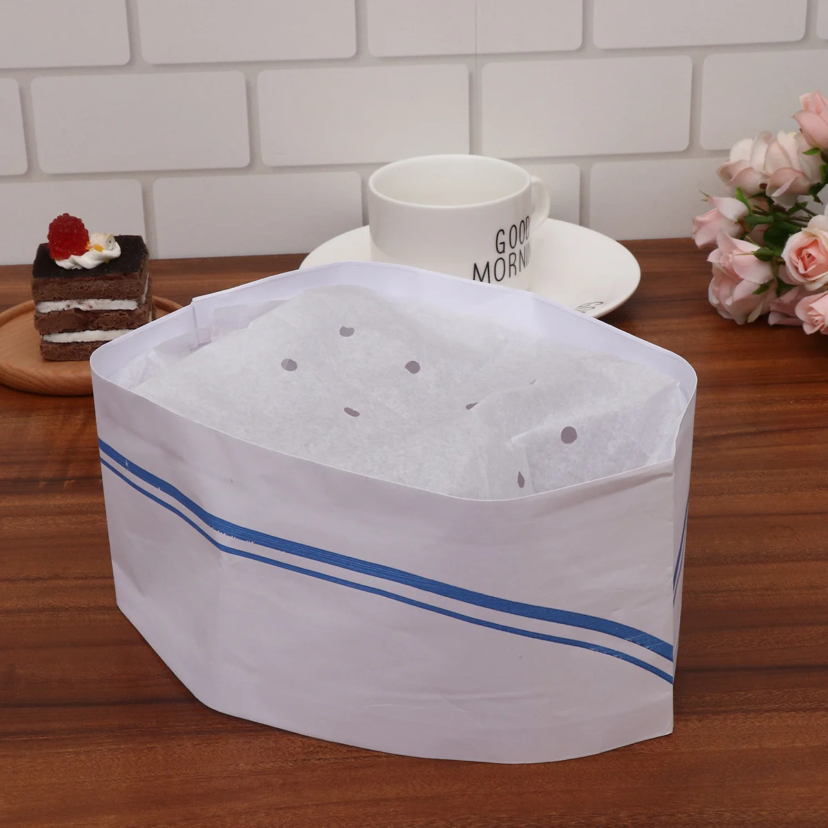 50pcs Disposable Chef Hats Lightweight Headgear Simple Kitchen Accessories for Cooks Red