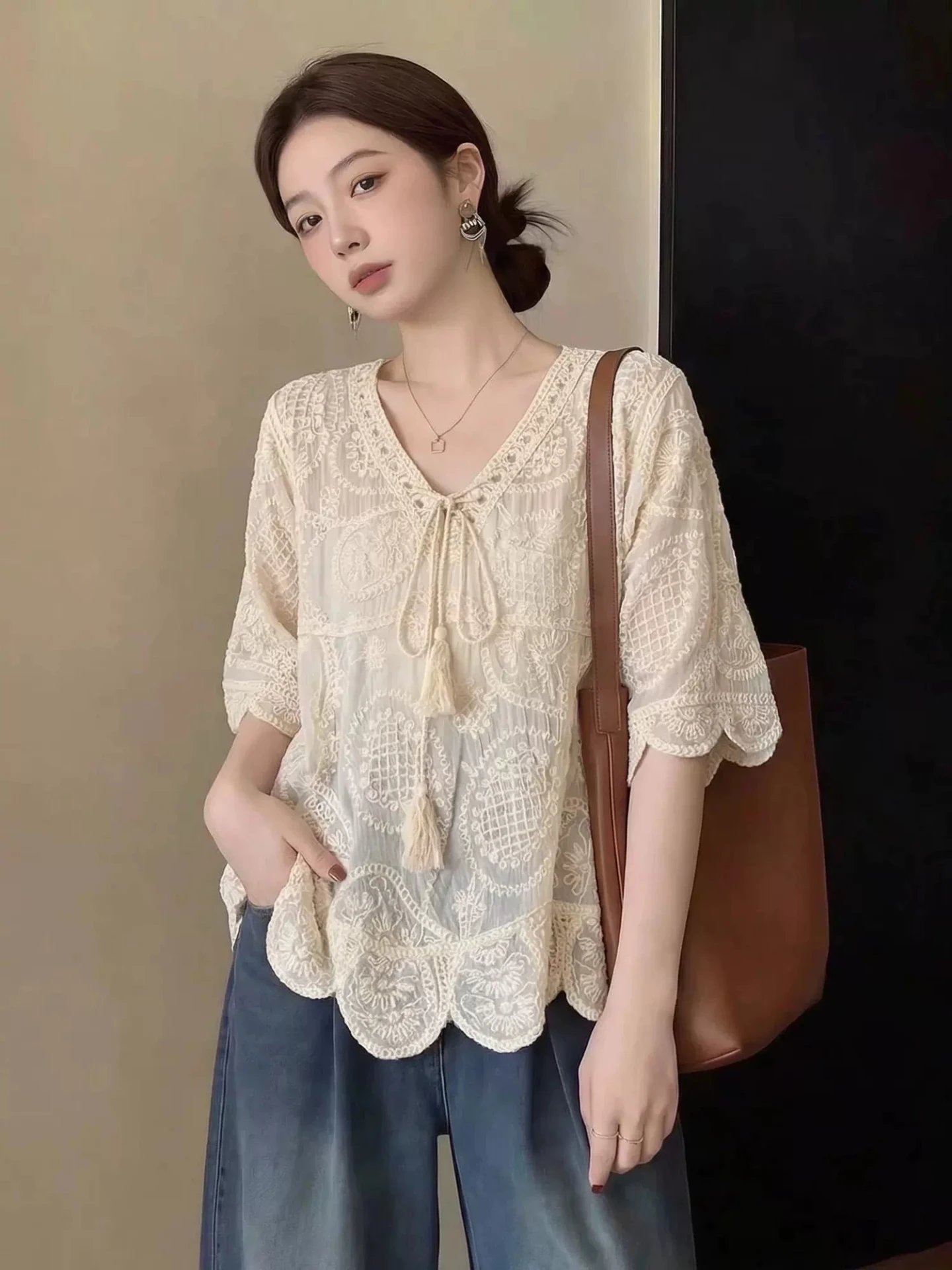 

Slimming V-Neck Short Sleeve Lace Trim Belted Base Shirt Women's Summer New Style plus Size Comfortable Knitted Top
