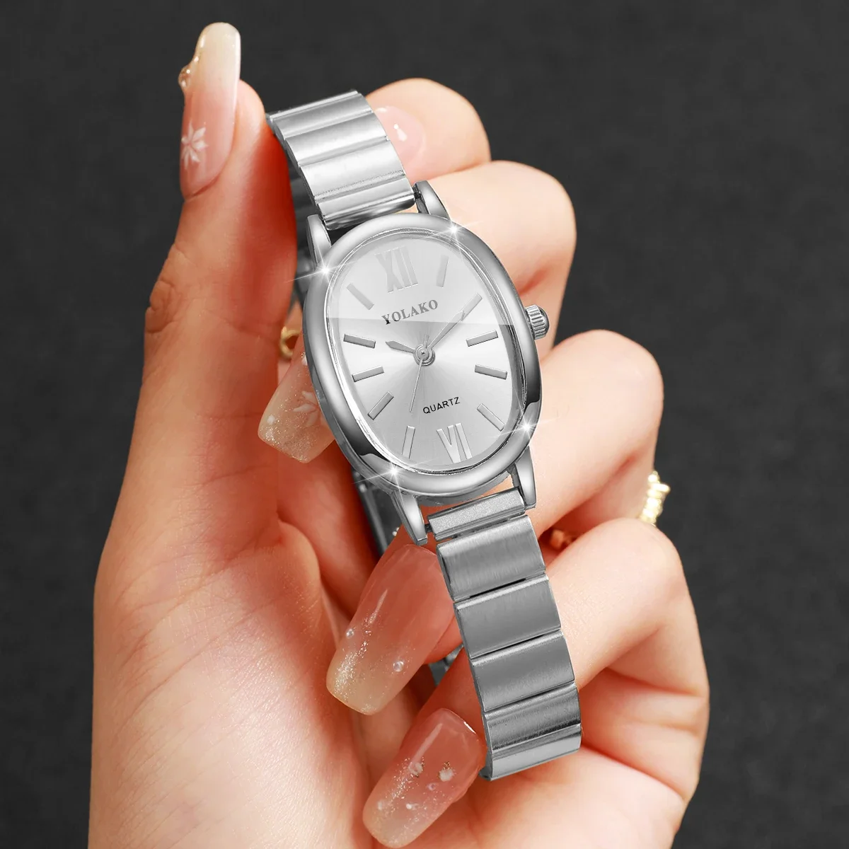 Elegant Silvery Bracelet Strap Ladies Quartz Wristwatches Fashion Roman Dial Women Watch Relogio Feminino GiftWithout Box