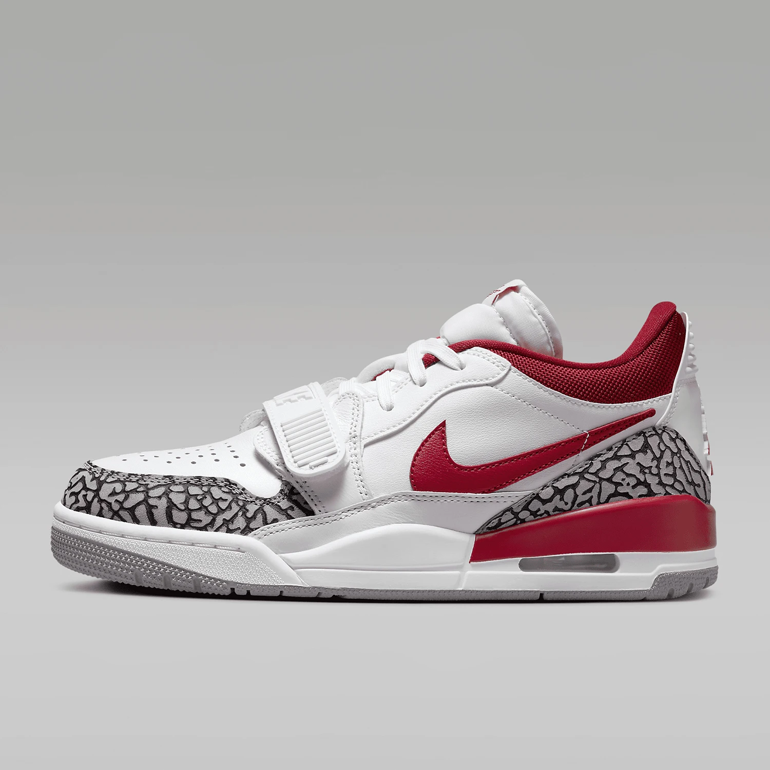 Nike Authentic Current Season – Women'S Shoes Nike Jordan Bewertung und Preis