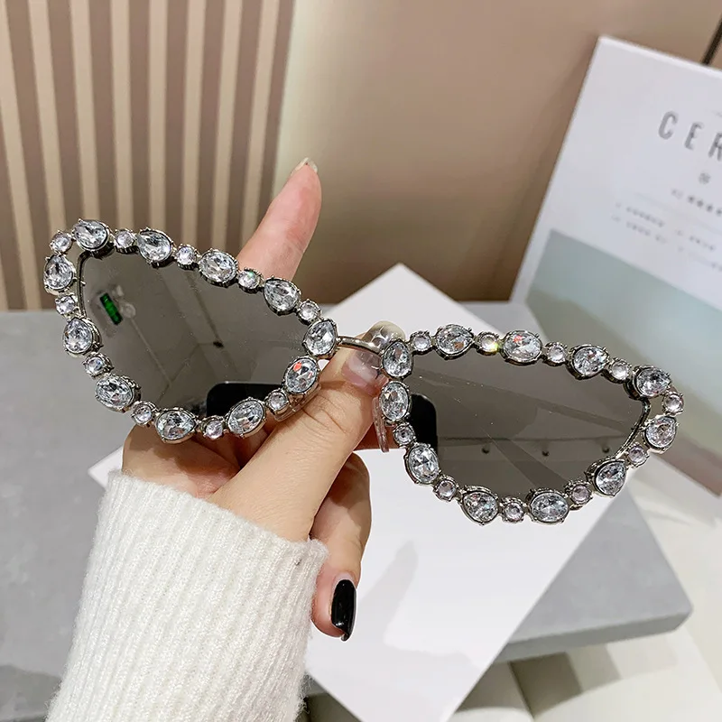 

2631 cat eye glasses big rhinestone sunglasses retro metal sunglasses with diamond