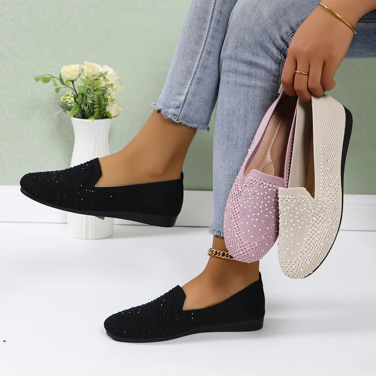 Women Flat Shoes 2024 New Solid Color Knitted Loafers Women Sparkling Rhinestones Ladies Shoes Casual Breathable Mesh Flat Shoes