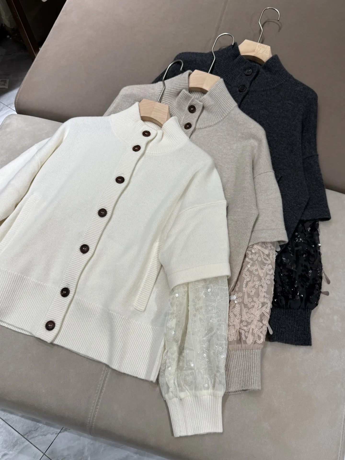 Новый осенне-зимний женский высококачественный кашемировый вязаный кардиган с шелковыми рукавами с пайетками, модный и универсальный