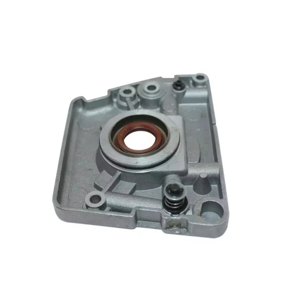 Oil Pump 501512501 For Chainsaw 61 162 266 268 272 272XP Metal Replacement Part Lubrication System Accessory Tool