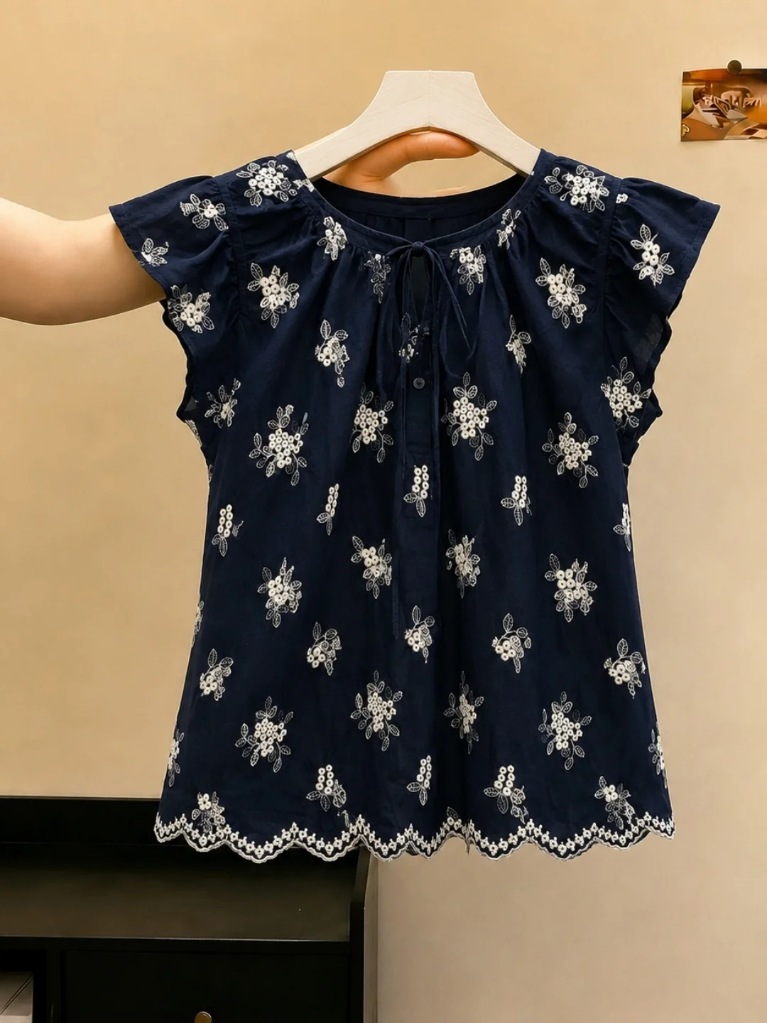 

Unique Floral Print Shirt Women's Fashionable Trendy Top Korean Style Straight Cut Short Sleeve round Neck Commute Silk Blouse