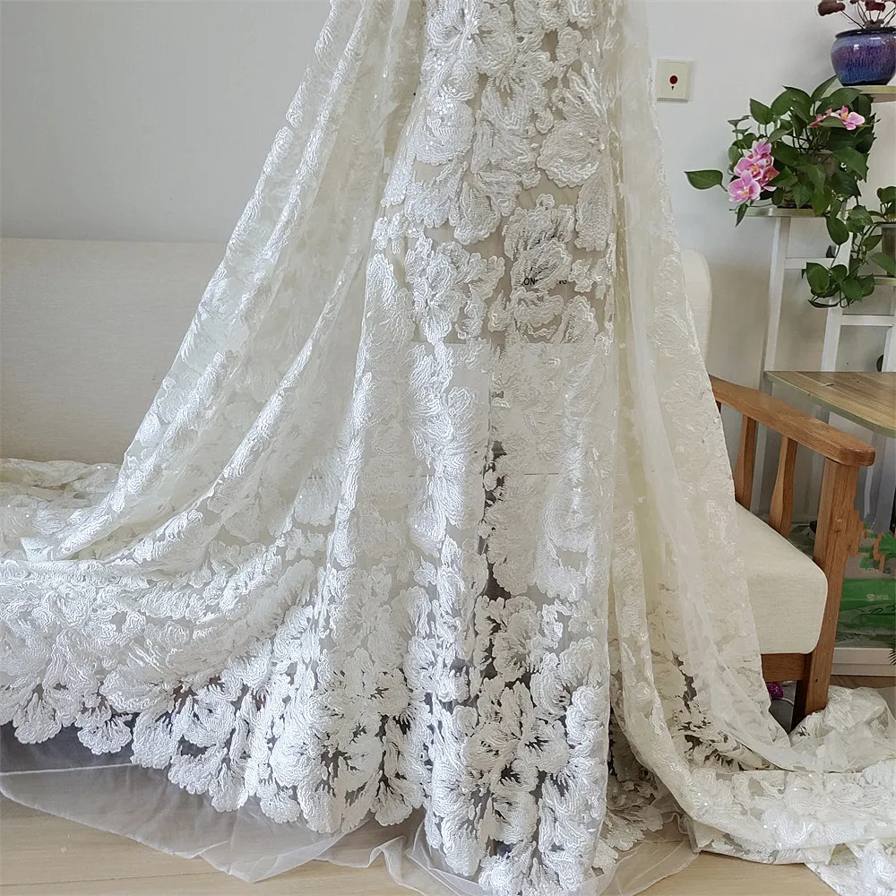 Luxury Off White Flower Fashion Design Handmade Embroidery Net Lace Fabric Sequins High Quality Fabric for Party Evening Dress