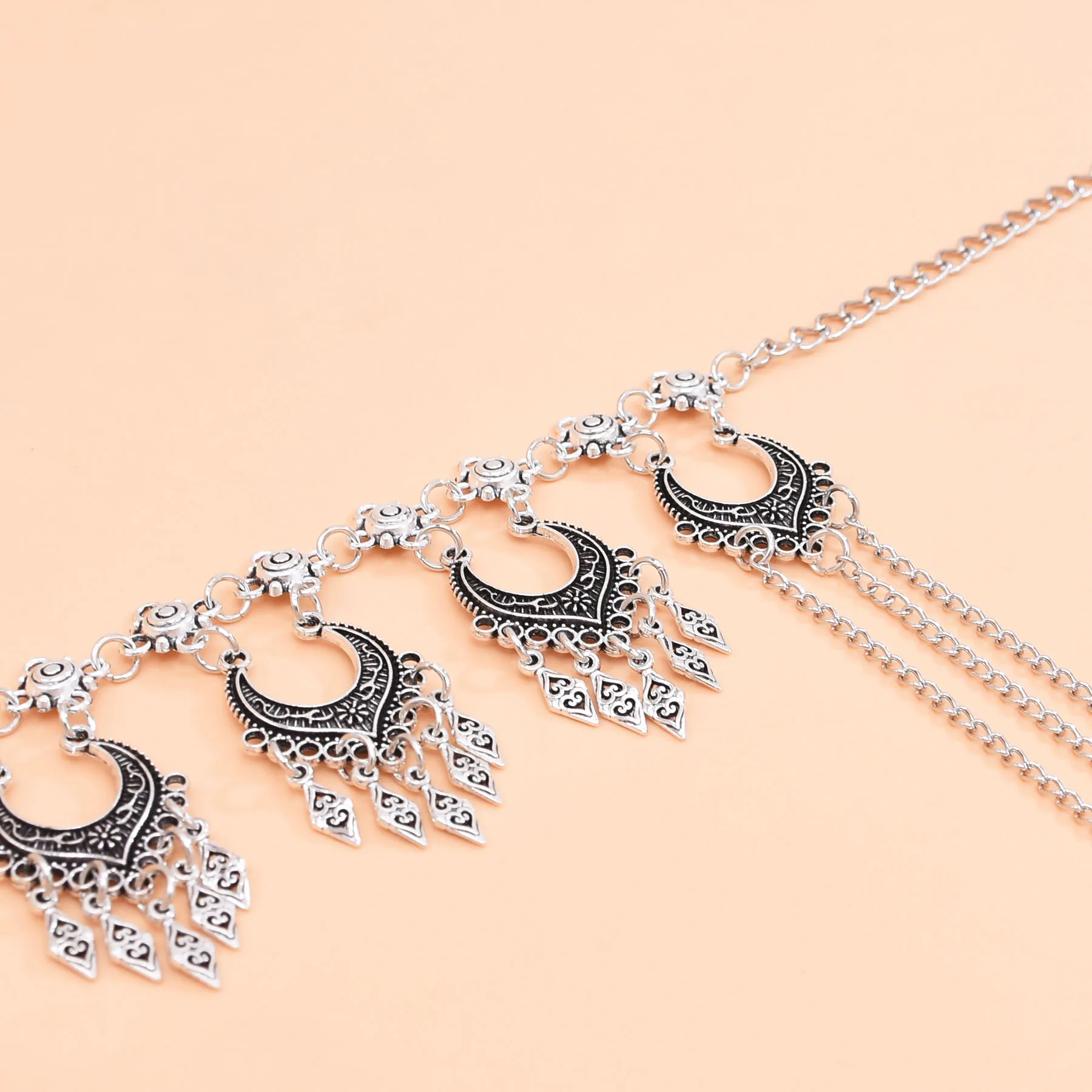 Retro Silvery Alloy Hollow Moon Pendant Forehead Headpiece for Women Boho Ethnic Indian Kurdish Gypsy Hair Accessories Jewelry