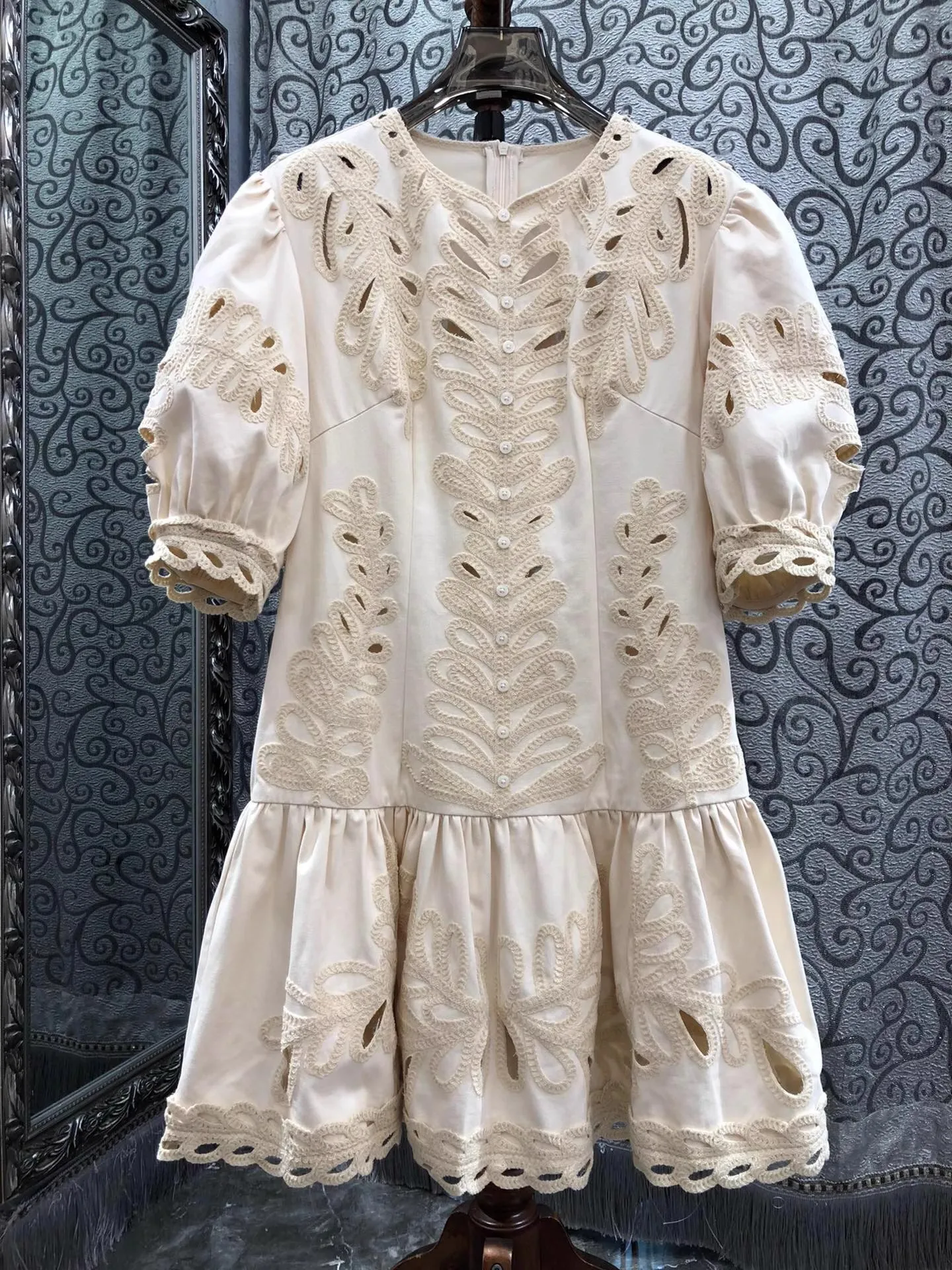 

100%Cotton Dress 2025 Summer Party Club Lady Alllover Exquisite Embroidery Short Sleeve Slim Fitted A-Line Dress Sexy Above Knee
