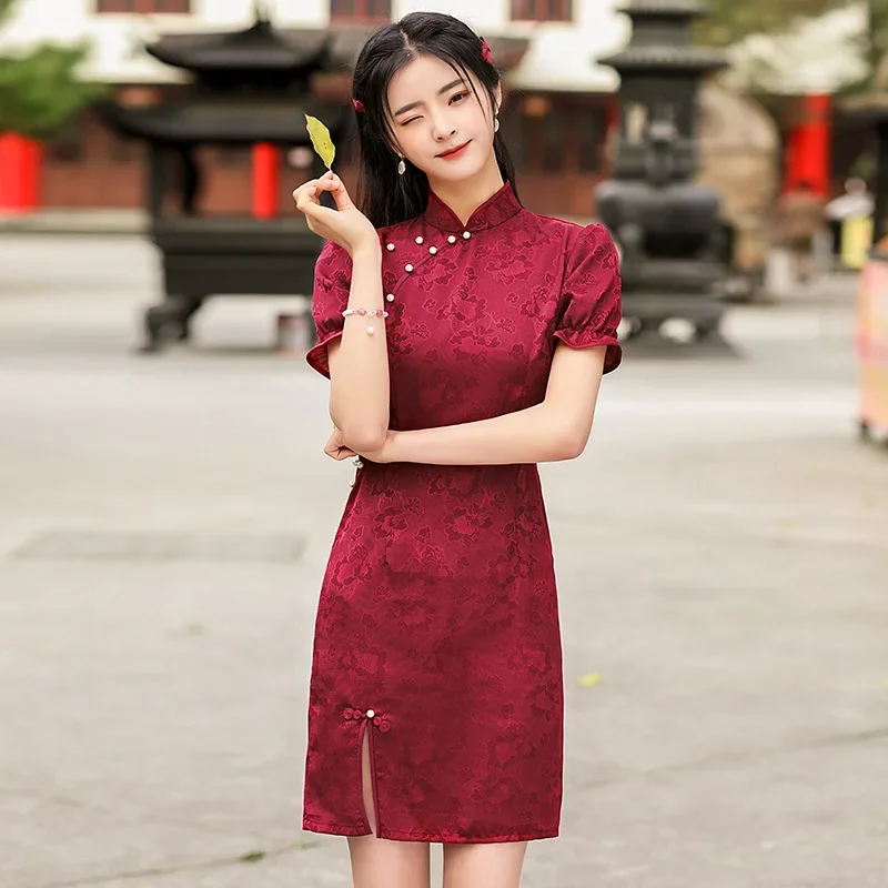 Yourqipao-Chinese Stand Collar Lace Cheongsam Curto, Jacquard Cheongsam, Vestidos de Festa de Ano Novo Tradicional, Vermelho