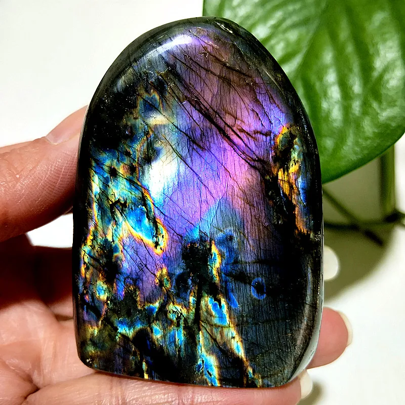 Small  Natural Stone Multicolored Light Labradorite Crystal Freeform Witchcraft Meditation Energy Feng Shui Crystal Room Decor