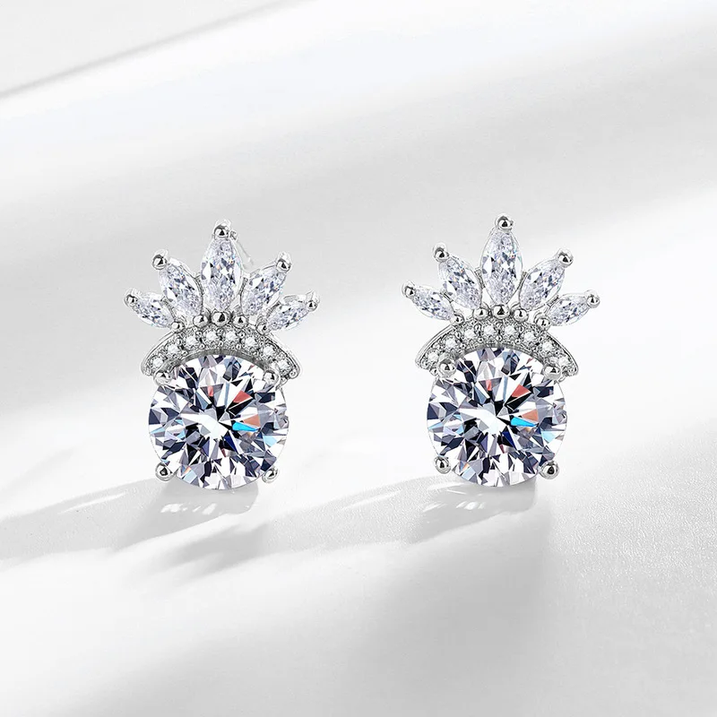 S925 pure silver crown-style ear stud earrings - fashionable women's simple earrings - jewelry