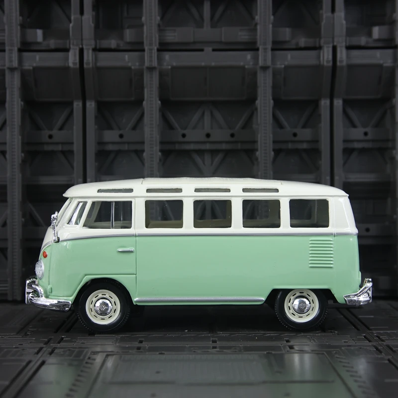 Maisto 1:25 Volkswagen Van Samba Alloy Bus Model Car doors can be opened Static Business Vehicle Model Decoration Gift