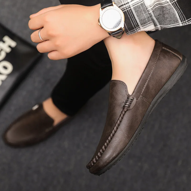 

2026 Summer casual trendy shoes PU leather bean shoes men's lazy shoes breathable one foot kick men's plus size driving footwear