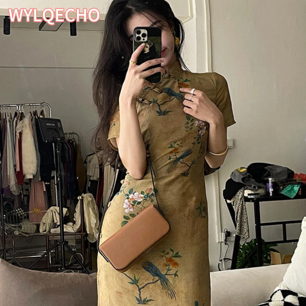 

Vintage Cheongsam Dress for Young Lady Traditional Chinese Ancient Silk Paintings Clothes China Style Everyday Wear Qipao Femme