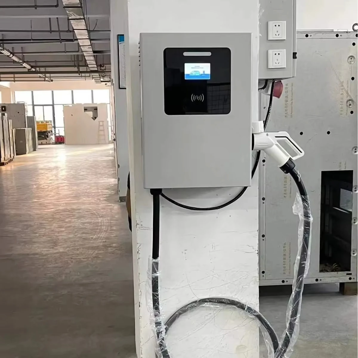Ev Solar Charging Station 20kWdc EV Wall-mounted Charging Station New Energy Vehicle Charger Three-Phase EV Pile 220V Input