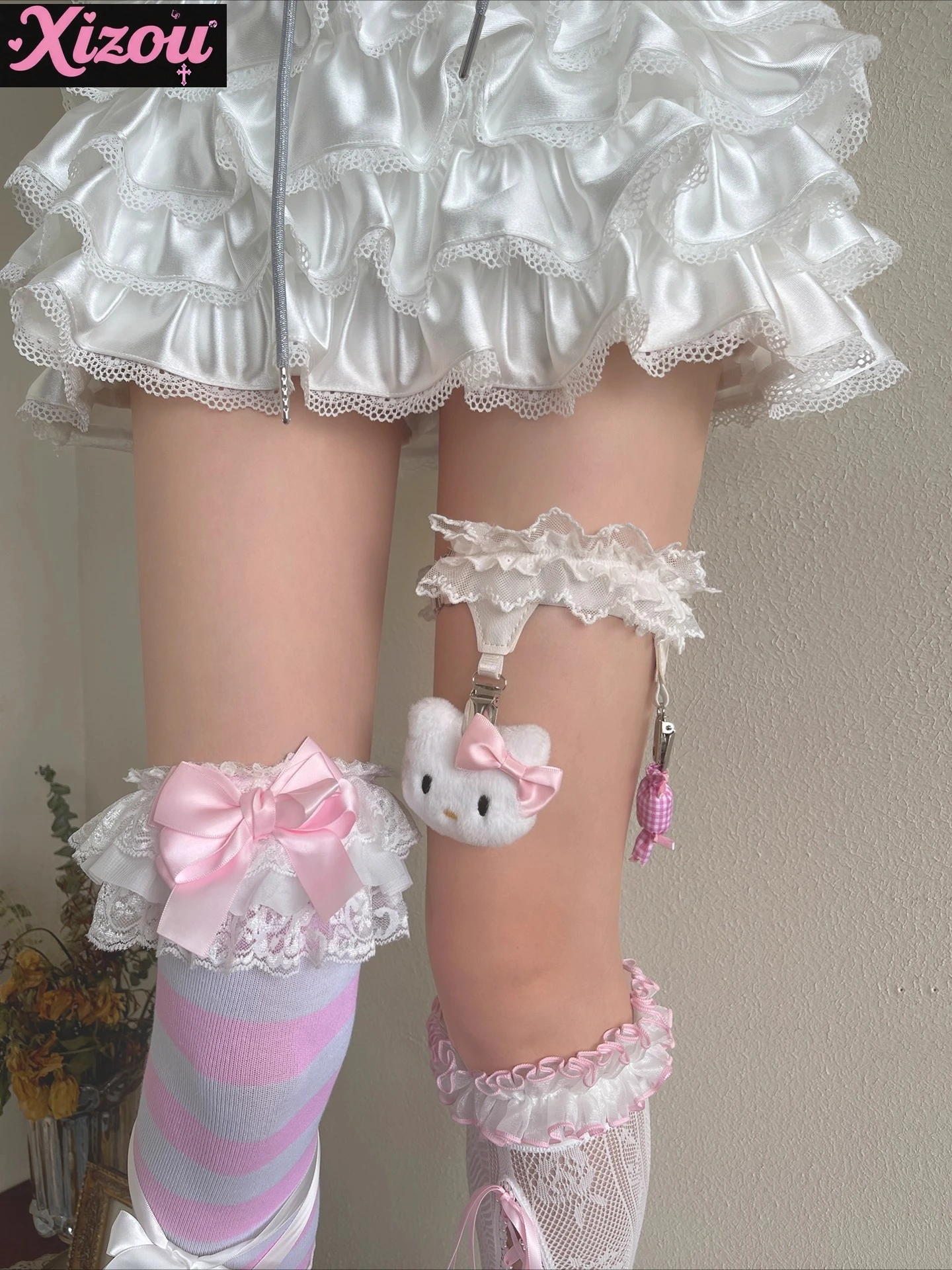 Sweetheart girl mix match stacked wear subculture y2k striped medium tube strap lace medium tube socks women lolita wear socks