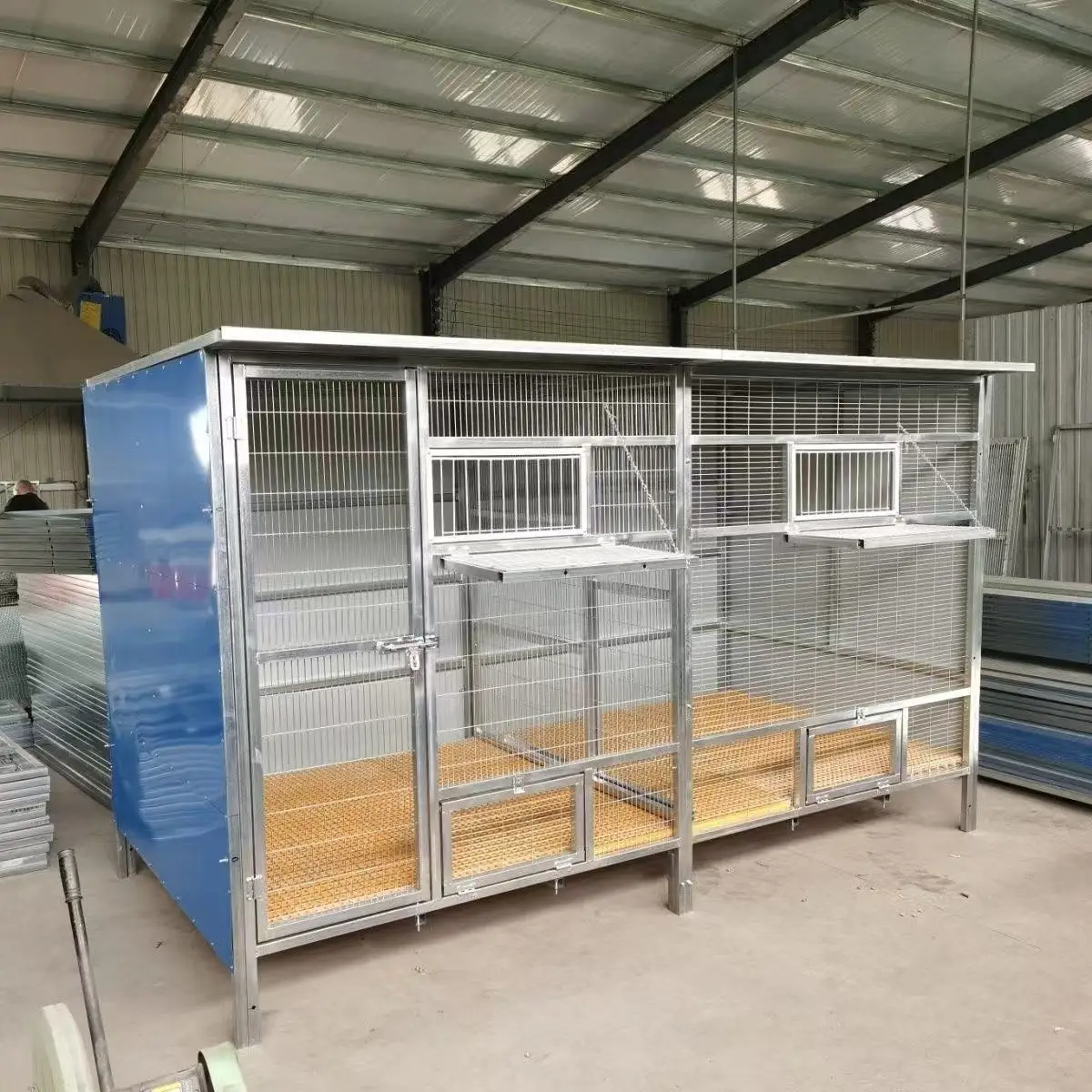 Anti-rust metal large pigeon cage large space comfortable breathable safety lock household cage strong and durable