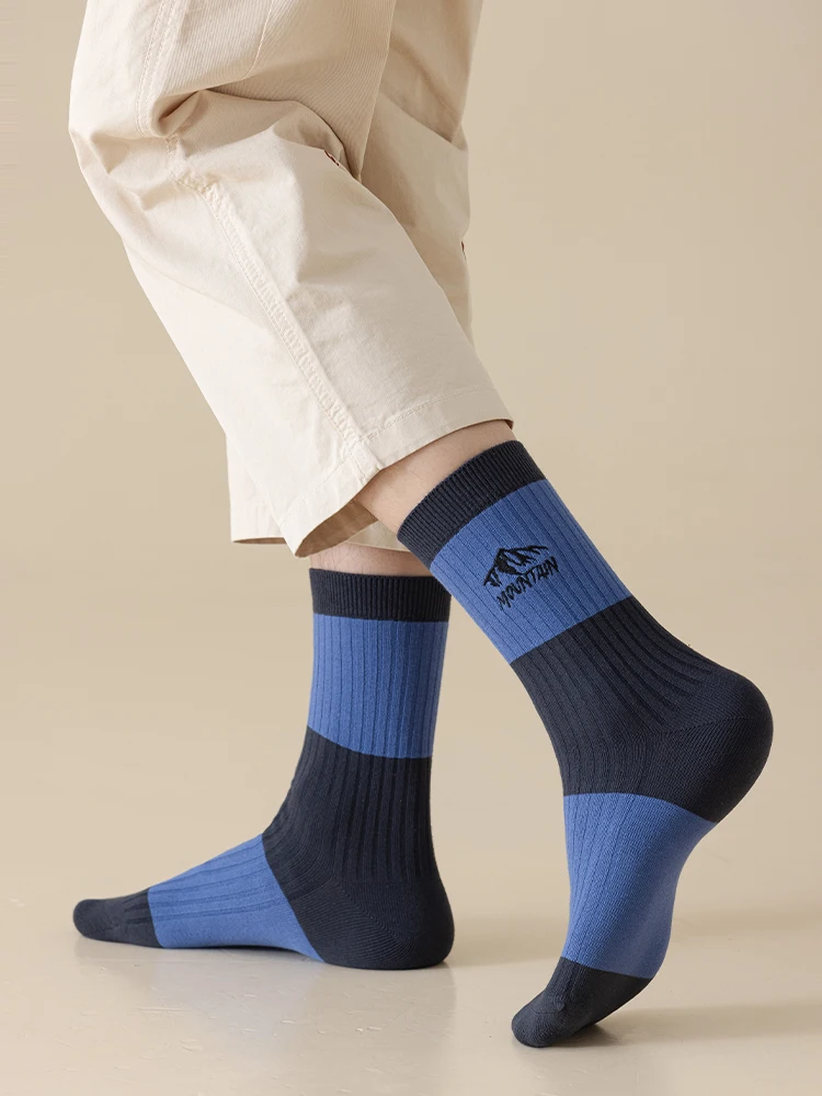 Herren-Kleider socken, Baumwoll-Crew-Socken, 3 Paar, atmungsaktive und schweiß absorbierende, funky bunte Muster-Crew-Socken