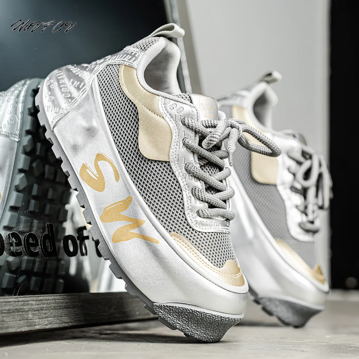 

Chunky Sneakers Plus Size 45 46 47 48 Mens Designer Sports Shoes Fashion Casual Leather Fabric Increased Internal Platform Shoes