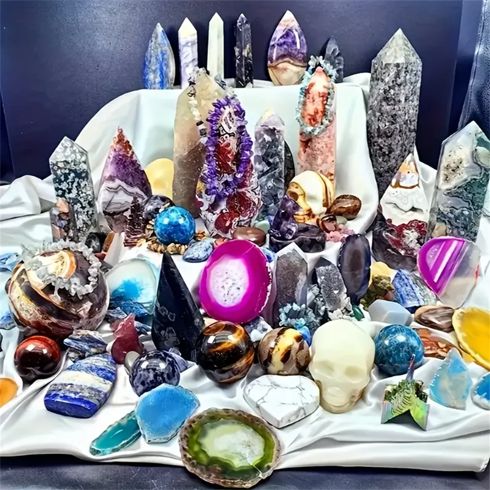 

1pc 4LB/6LB A luxurious crystal gift box, containing various crystal center decorations, including different shaped towers,