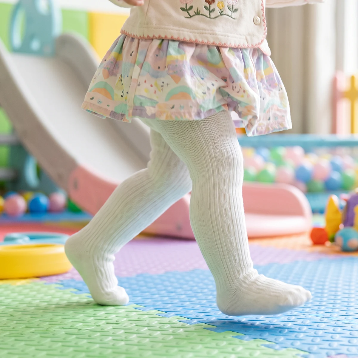 3 Stück Baby-Strumpfhosen mit vertikaler Textur, elastische, schmal geschnittene Kinder-Strumpfhosen mit Fuß, Outdoor-Strümpfe für Mädchen für den täglichen Gebrauch – Detail 3