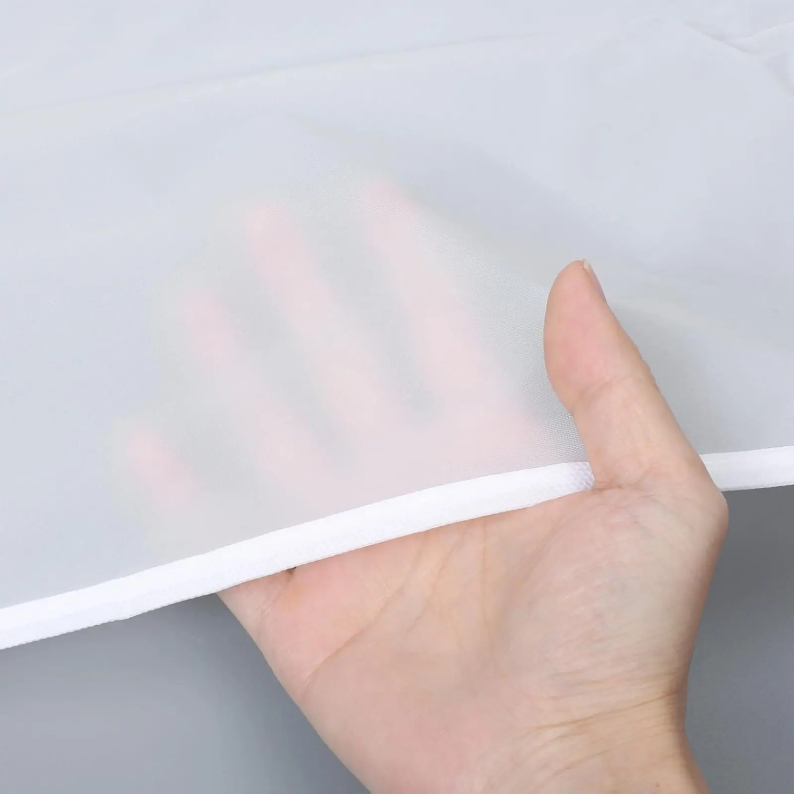 2 Pieces PEVA Garment Cover Water-Resistant Translucent Garment Cover Waterproof Hanging Clothes Bag Reusable