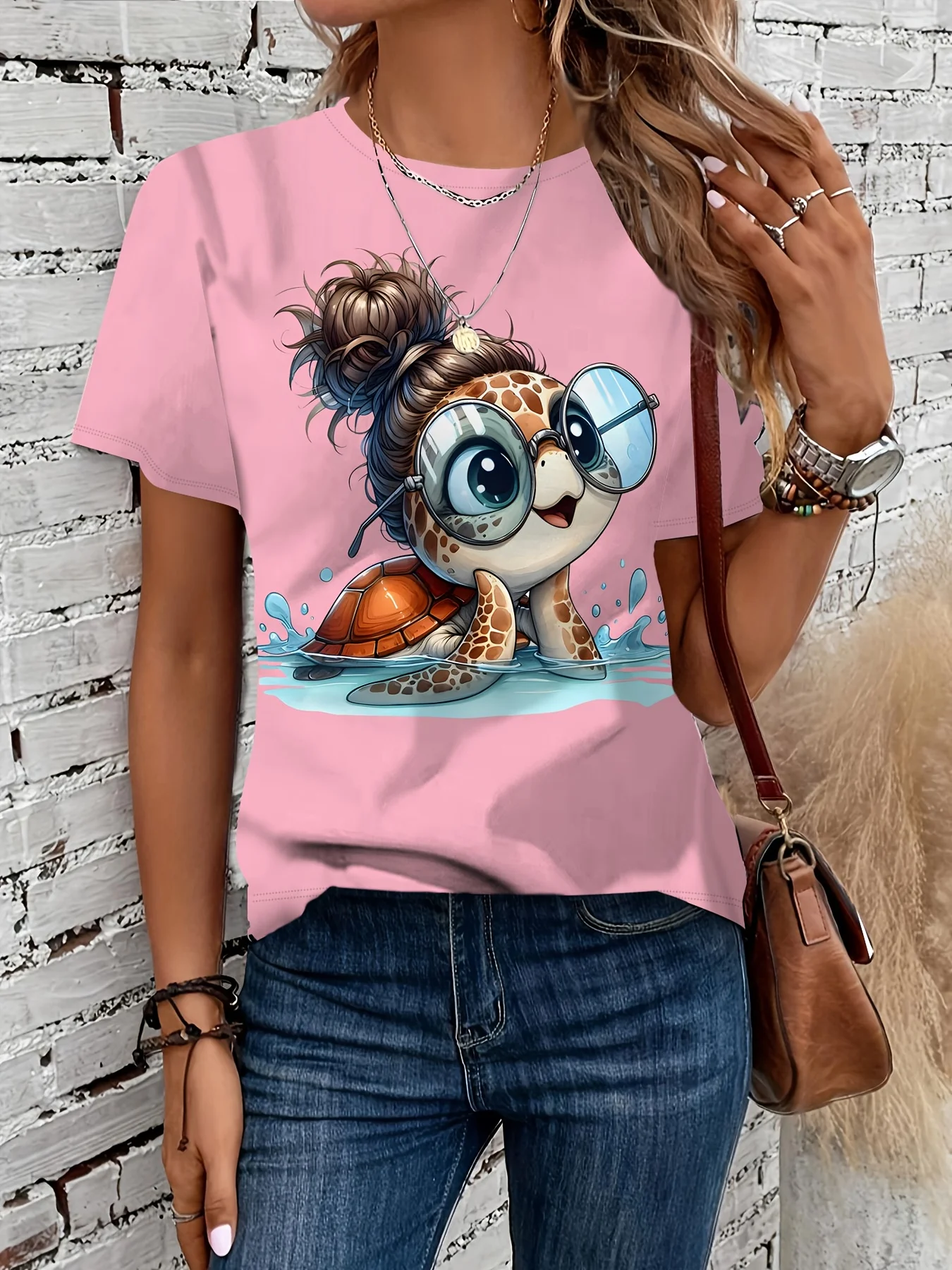 Women Cute Messy Bun Turtle Print T-Shirt Cartoon Sea Tortoise With Glasses Graphic Short Sleeve Casual Summer Tee Top
