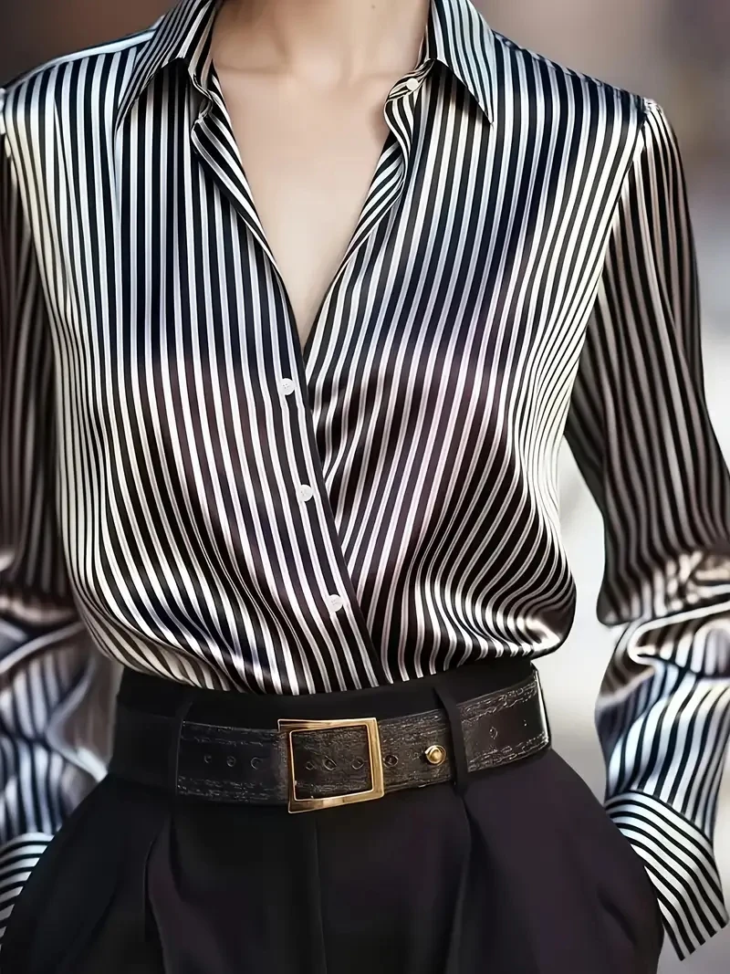 Image of Elegantes Satin-Streifenhemd mit Langen Ärmeln und Knopfleiste für Damen Vintage-Stil Büro-Outfit Oberteil