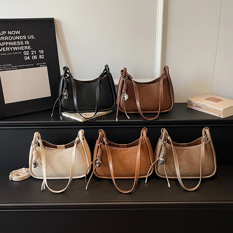 

Корейский стиль: шикарные маленькие квадратные сумки 2026 года, новые простые модные наплечные сумки для женщин, вместительные сумки через плечо для поездок на работу