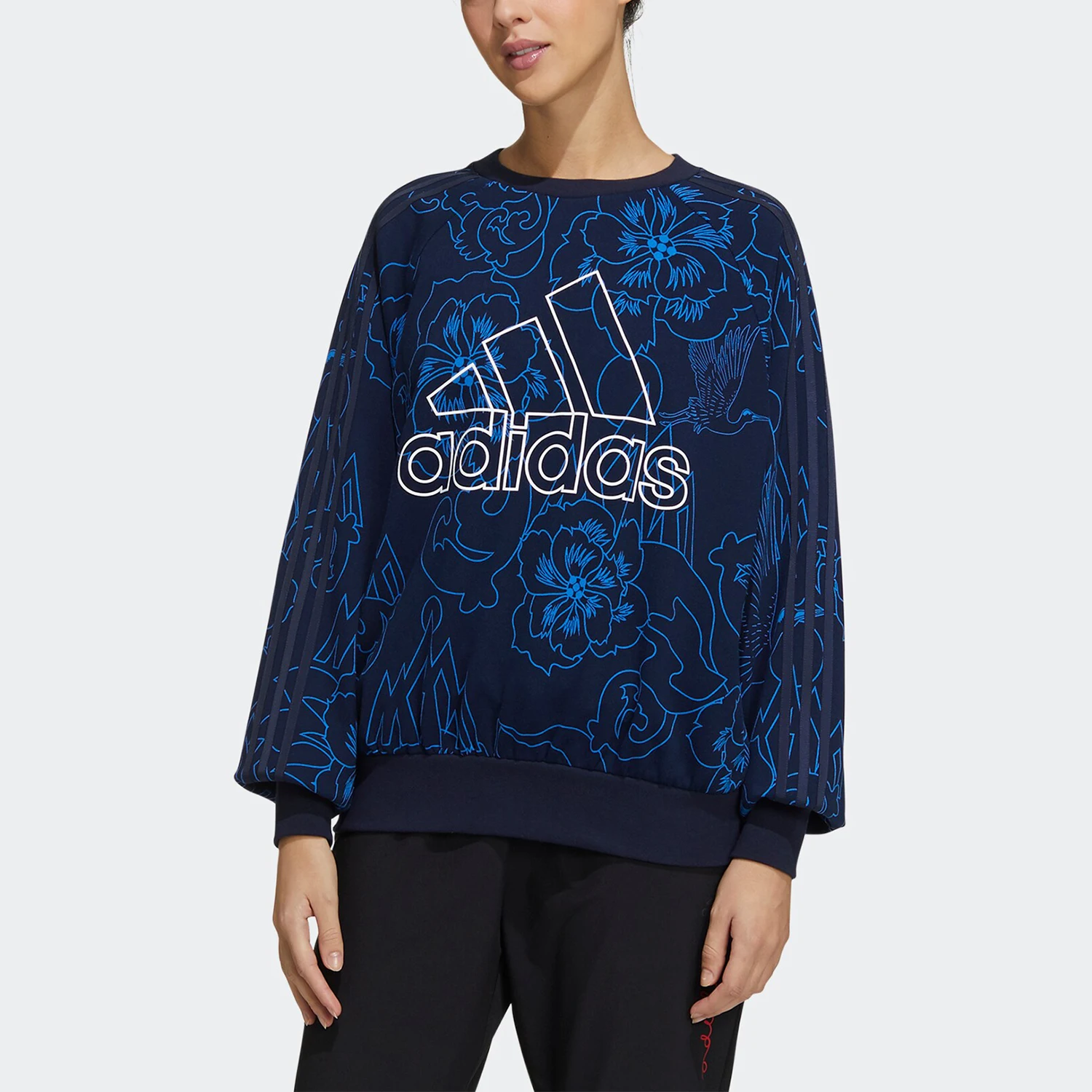 

Adidas Подлинная новая женская спортивная повседневная толстовка с круглым вырезом и принтом GT6486