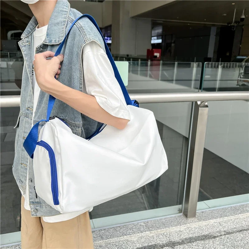 

2025 New Fashion Cool Gym Big Space Leisure Shoulder Straps Bags Party Girls Women Men Crossbody Shoulder Bags For Shopping