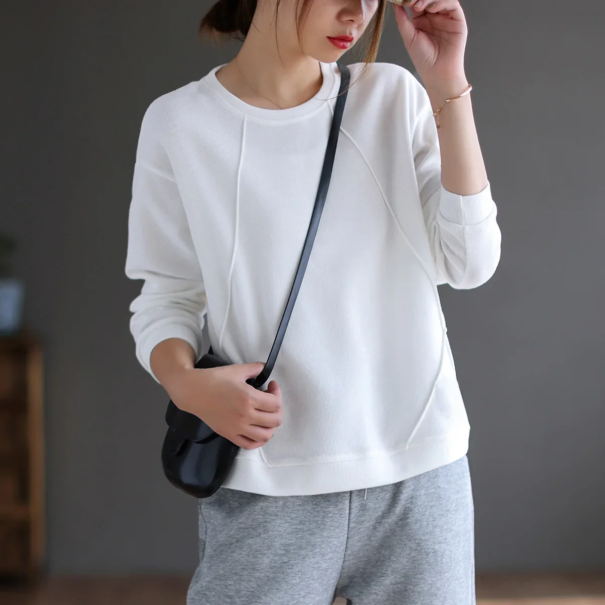 Hoodies Women Sweatshirts O-neck Autumn Winter Loose Soft Fashion Daily New Casual Korean Style Pullover Ladies Basic Sweatshirt