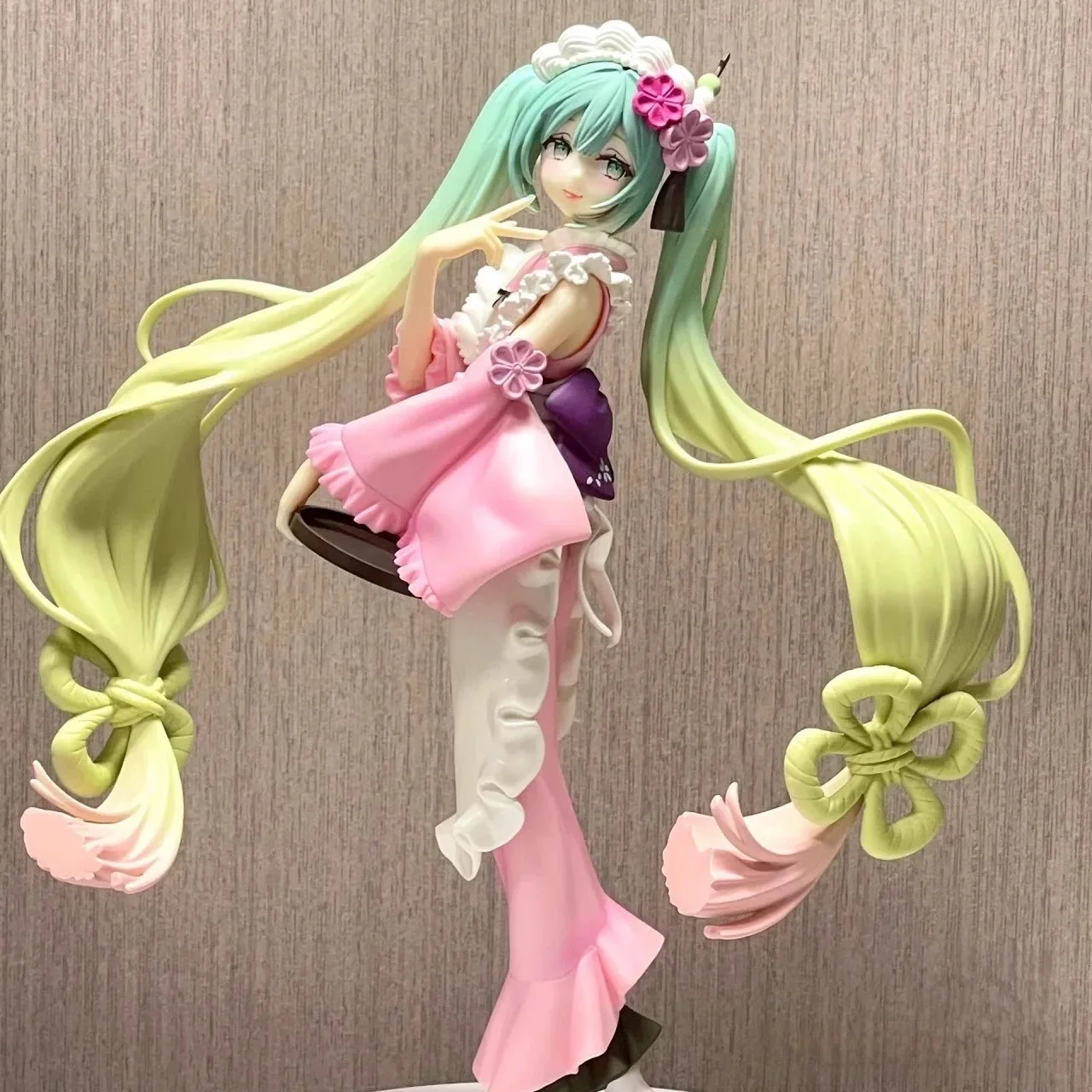 FuRyu VOCALOID Hatsune Miku Matcha Parfait heterochromatic Exceed Creative Figure PVC Action Figure Double Model Doll Cute Toys