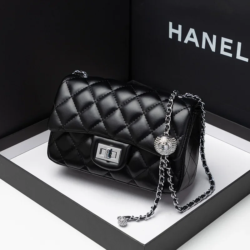 

2025 Spring/Summer New Korean Edition Easy to Wear Fashion Ling Grid Chain Bag Simple Diagonal Cross Lock Shoulder Bag