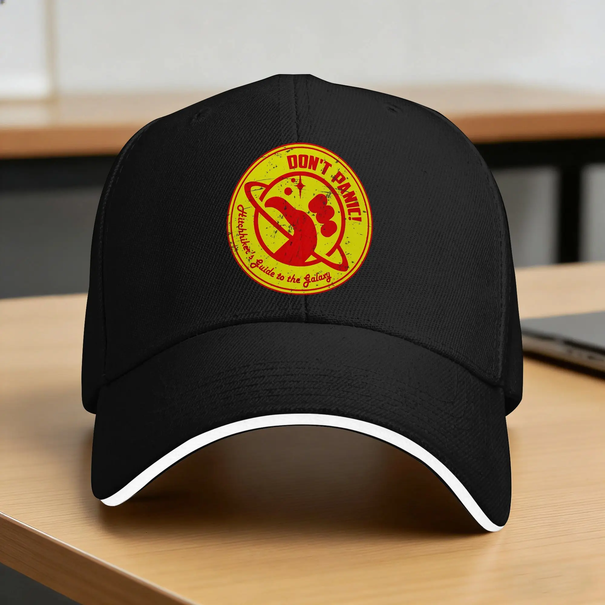 Hitchhiker'S Guide Baseball Cap Don'T Panic Fitted Retro Unisex Men Trucker Hat Hot Sale  Running Hippie Snapback Cap Gift