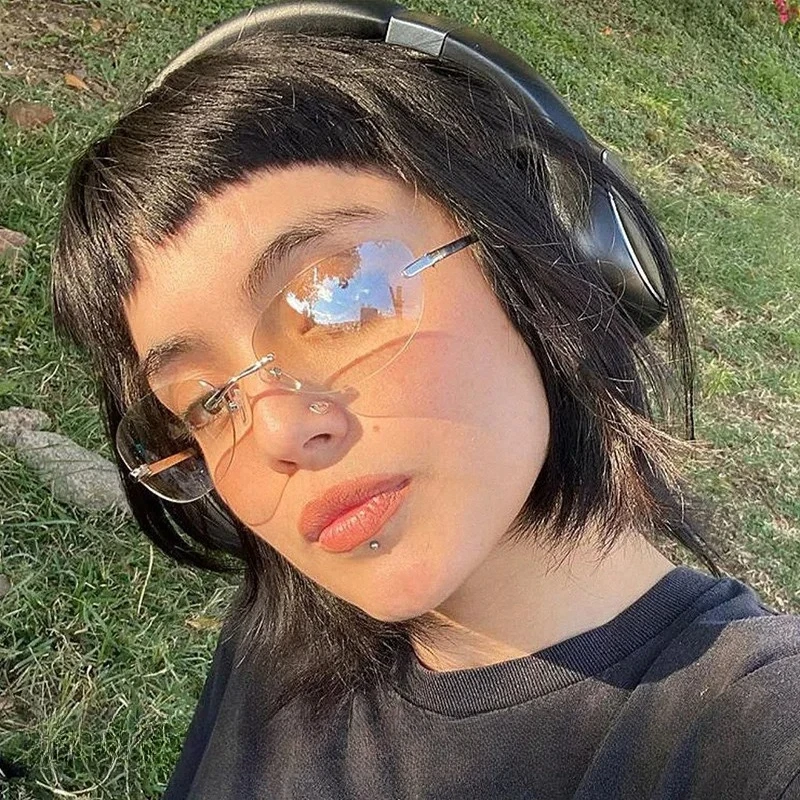 New Luxury Brand Designer Small Frame Cat Eye Sunglasses Women Vintage Fashion Sun Glasses Popular Punk Sexy Ladies Shades UV400