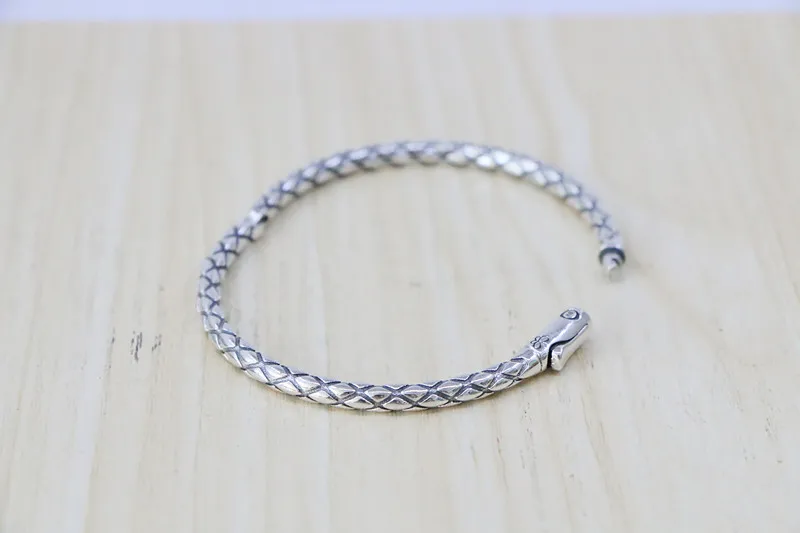 925 Sterling Silver Woven Fine Style Bracelet with Opening, Sweet and Elegant, Simple and Easy to Open Round Thai Silver Bracele