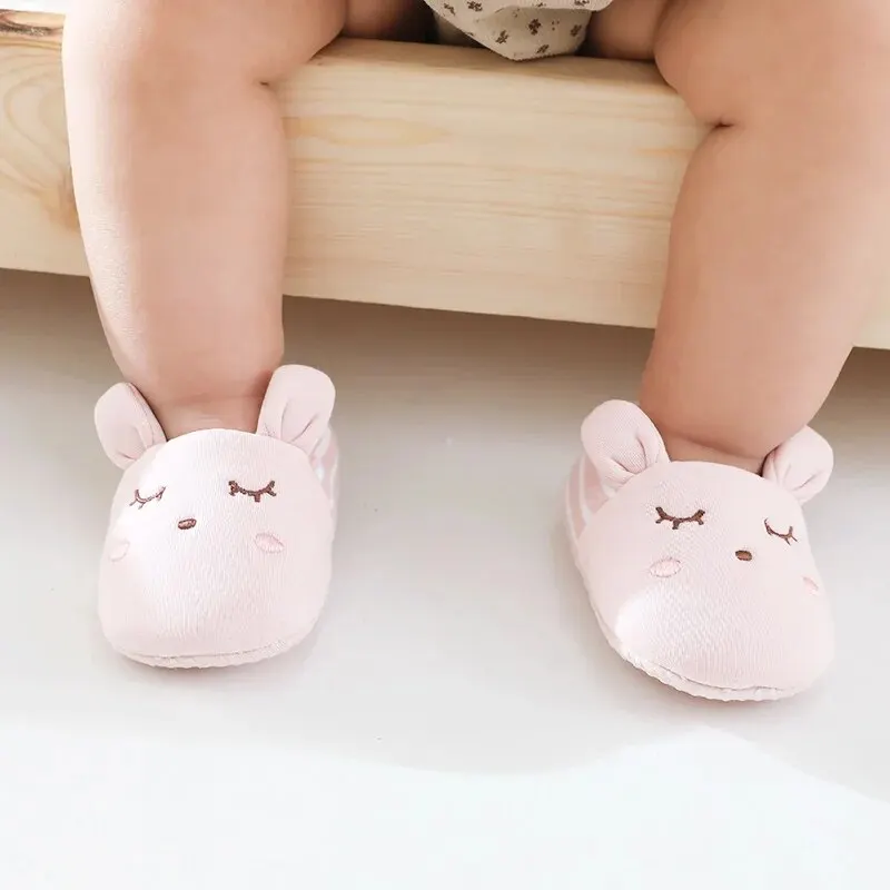 Cartoon Animal Pattern Newborn Baby Shoes Boys Girls 0-18M Slippers Soft Sole Non-slip Crib First Walker Winter Warm Booties