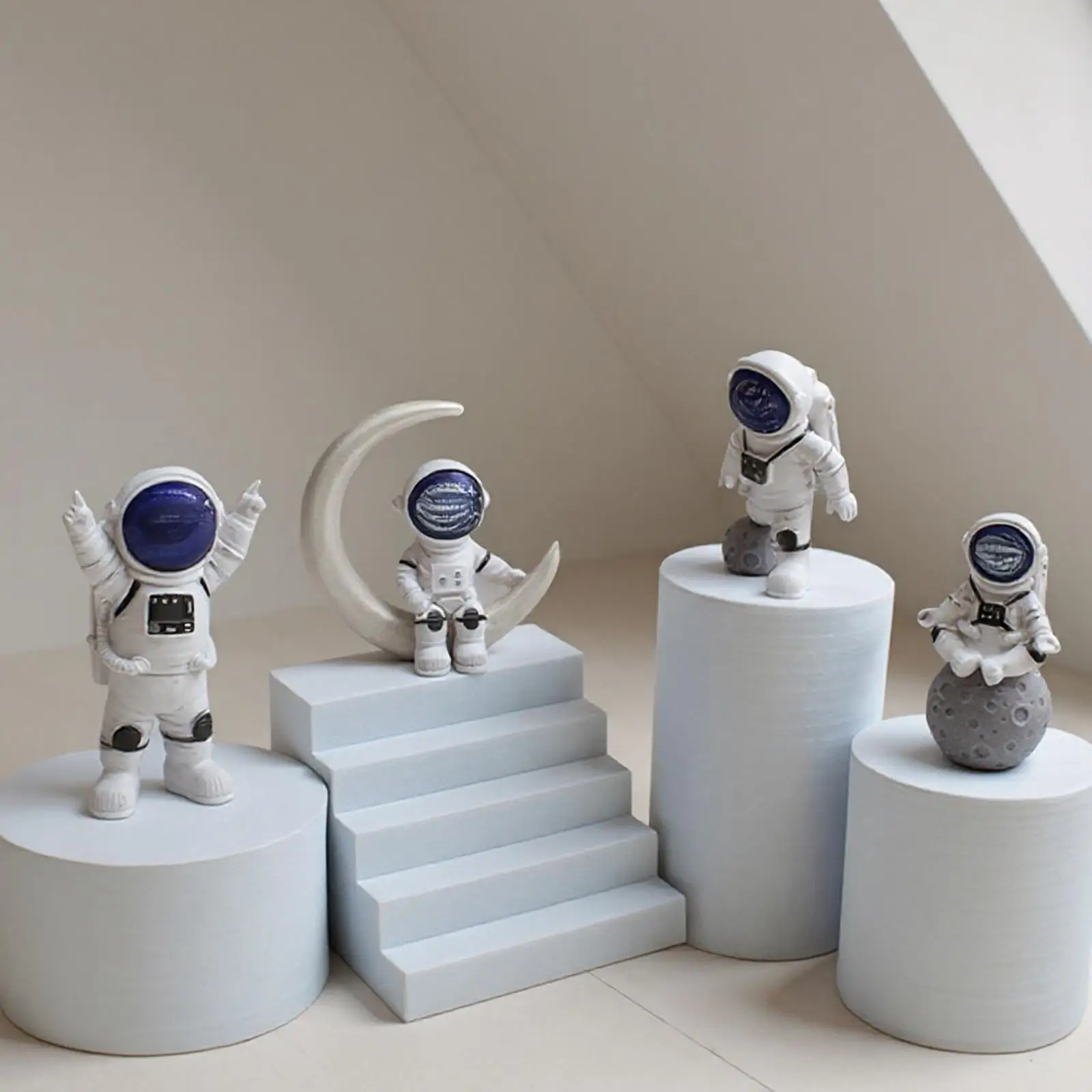 写真撮影用背景や展示用の、4つのevaフォーム製幾何学模様の小道具